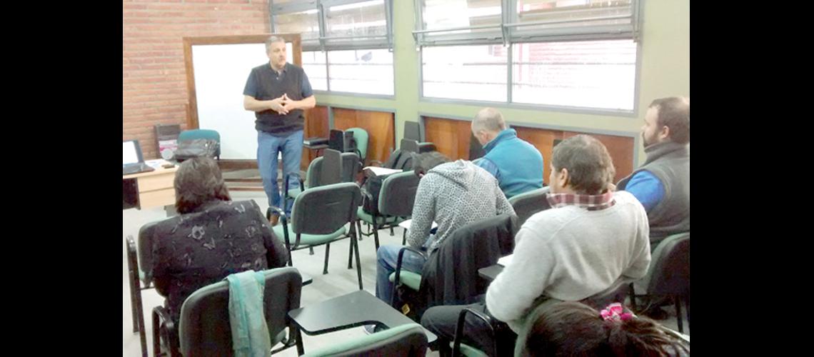 Reunioacuten de la Comisioacuten de Agricultura Familiar en Jujuy 