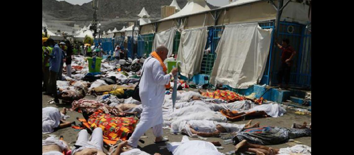  Mas de 700 muertos  por un avalancha en  la ciudad de La Meca 