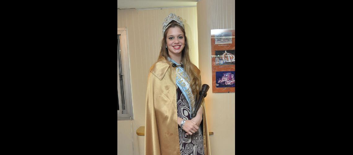 Virginia Bruno  #147Es una Fiesta preciosa#148