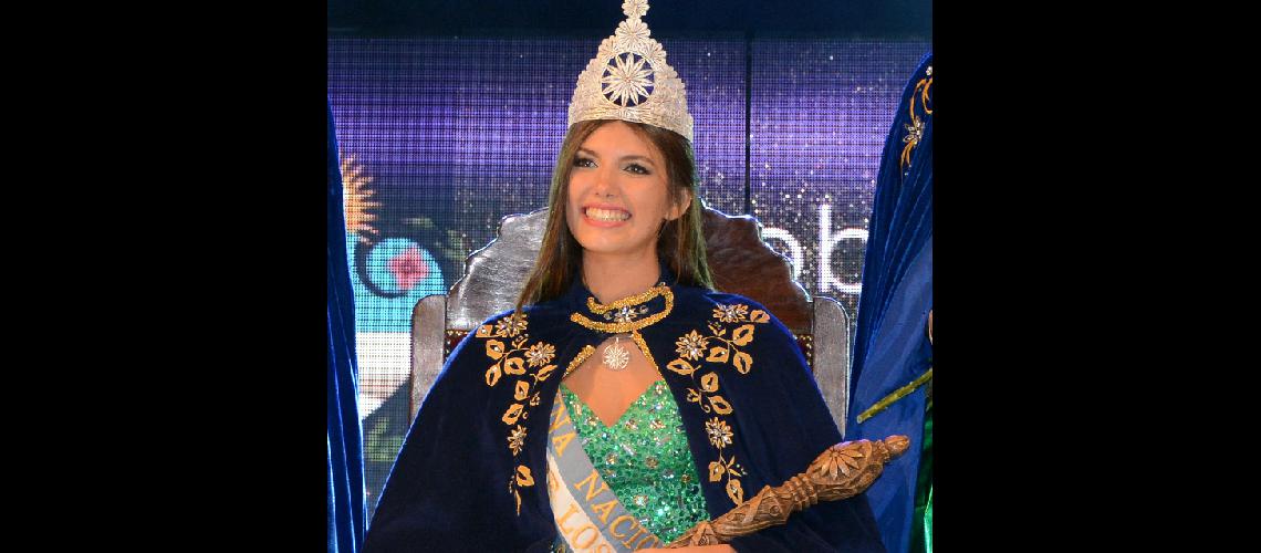Valentina Oller Brezina es la Reina Nacional de los Estudiantes 2015