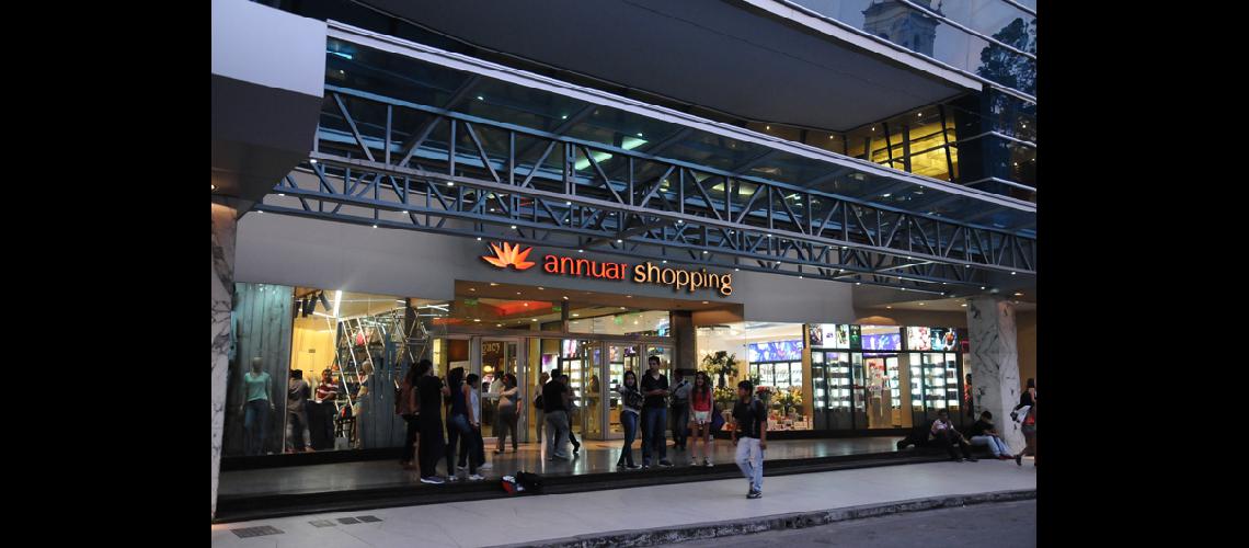 Annuar shopping cumple seis antildeos