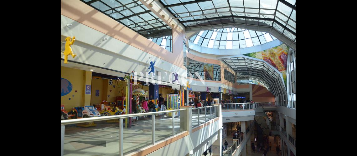 Annuar shopping cumple seis antildeos