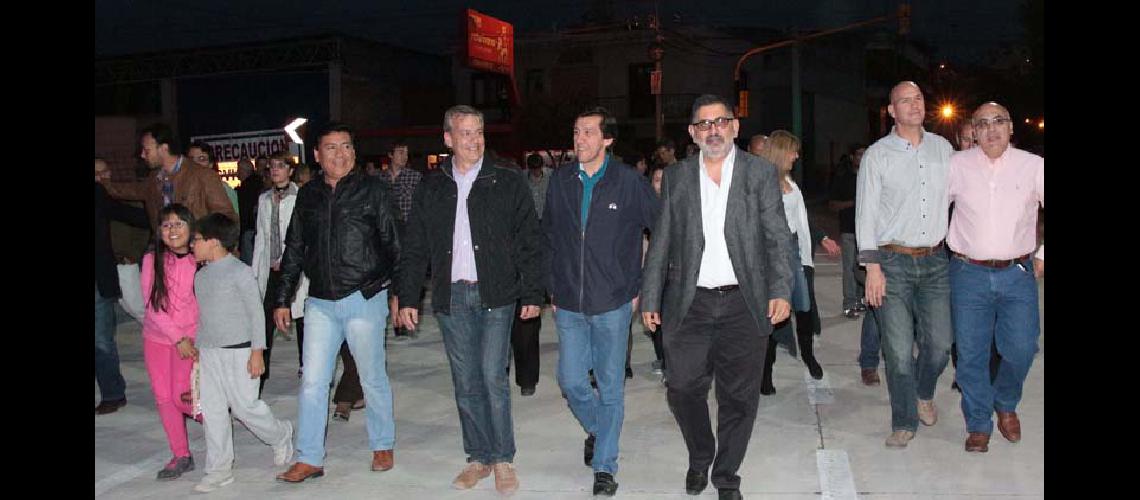 Quedoacute habilitado al traacutensito el puente Mariano Moreno
