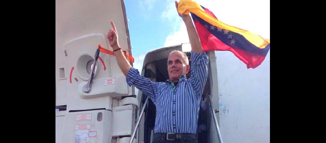Piden que Venezuela respete derechos de Manuel Rosales