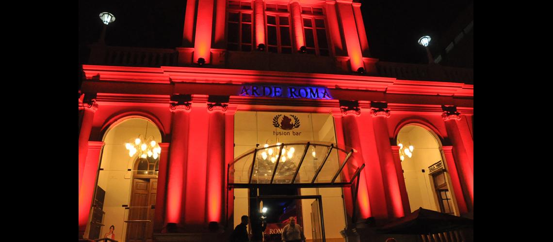 Espectacular apertura de  147Arde Roma148 - Fusion bar