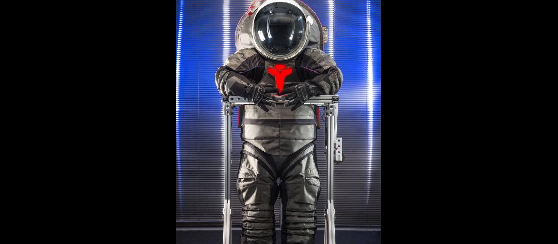 Presentaron un prototipo del traje espacial a usar en Marte