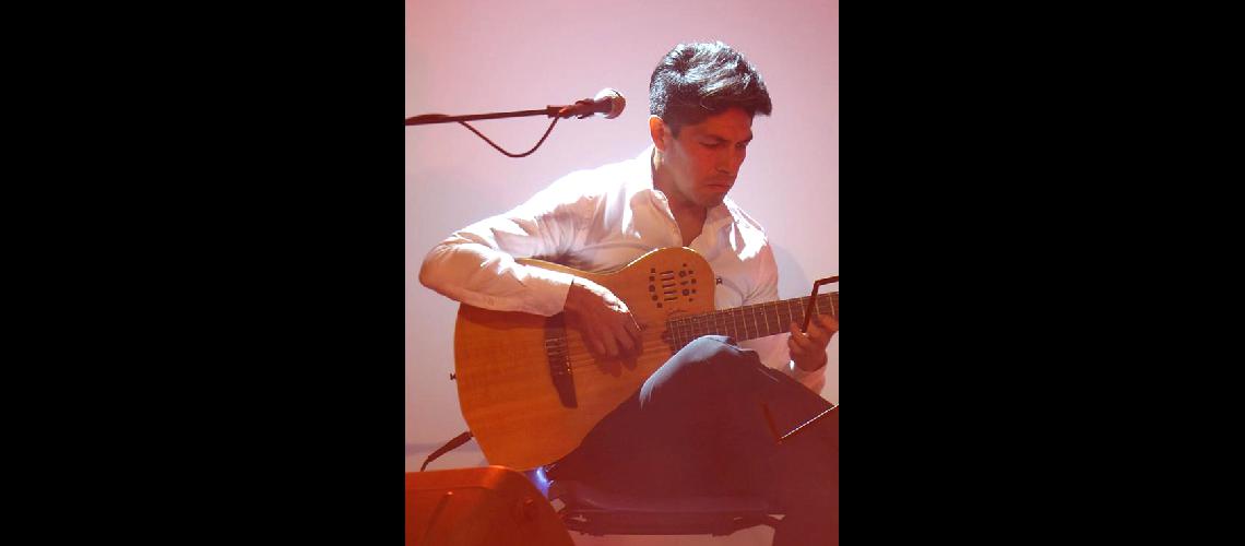 Guitarrista Sebastiaacuten Cordero  presenta nuevo disco en el Mitre