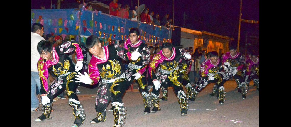 Gran eacutexito carnestolendo
