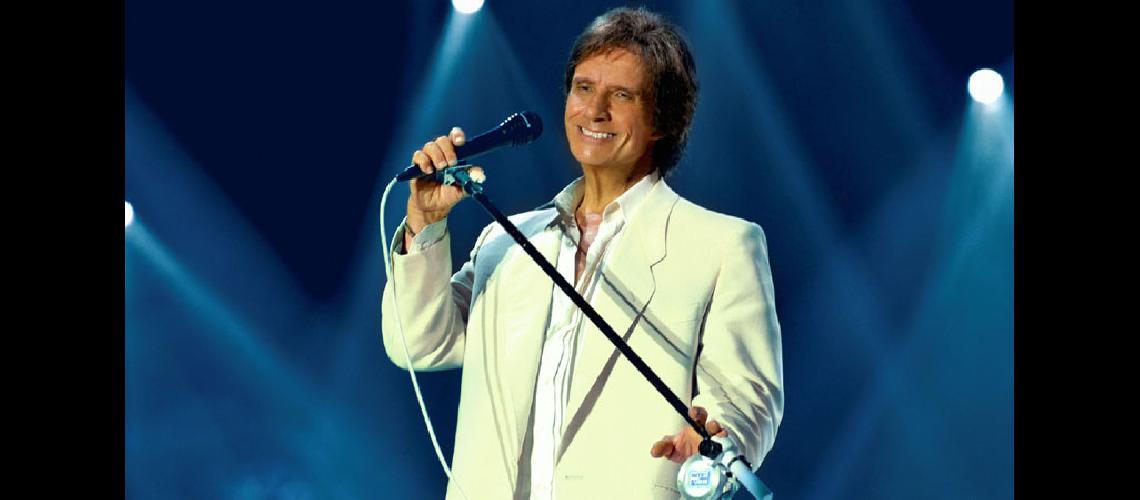 Roberto Carlos de guira  en nuestro paiacutes en abril