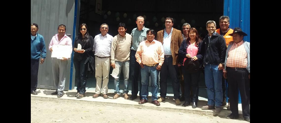 En Nuevo Pirquitas se habilitoacute  un complejo deportivo cubierto
