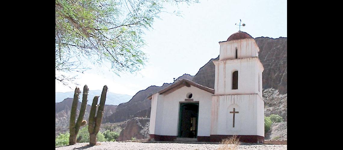 Otros atractivos en Hornillos aparte de la histoacuterica Posta
