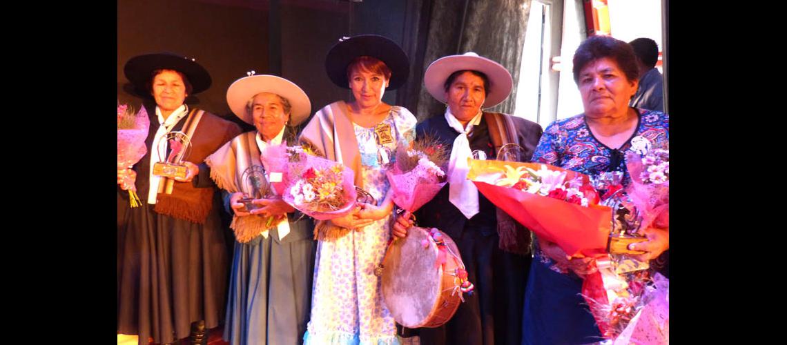 Merecido homenaje a las mujeres gauchas jujentildeas