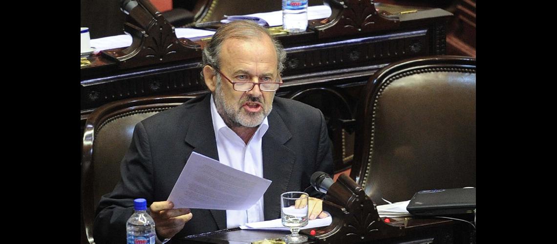 Gobierno invertiraacute este antildeo 150000 millones de pesos