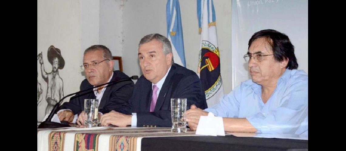 El Estado procura fortalecer la economiacutea popular y familiar