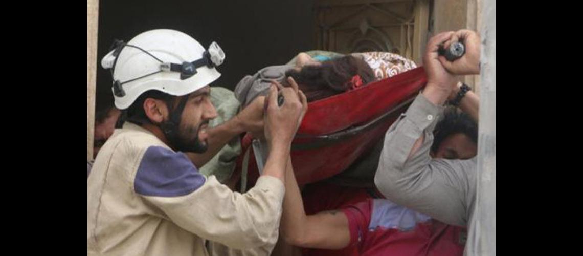 Mortales bombardeos sacudieron a Siria 