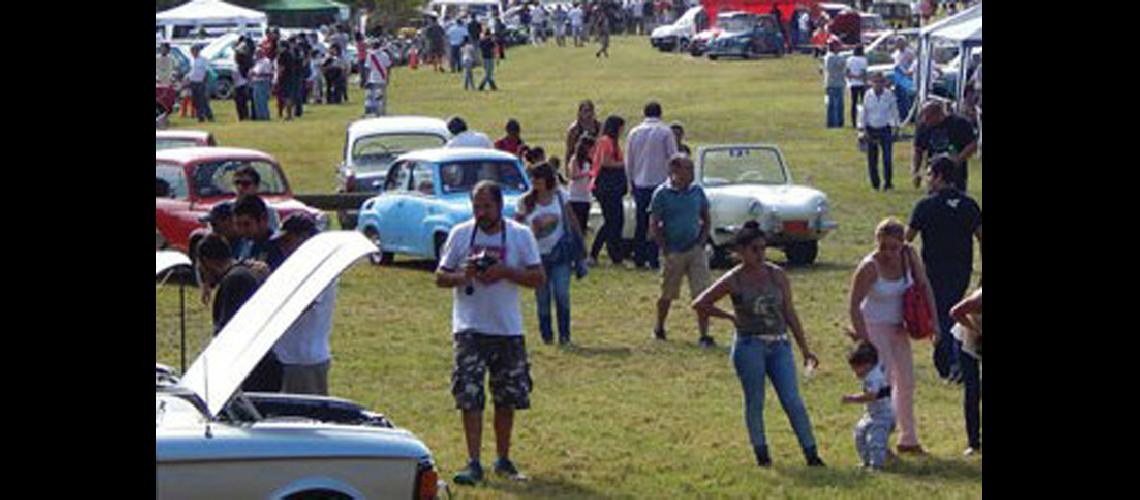 Expo Auto Argentino 2016- el  cumpleantildeos del Torino