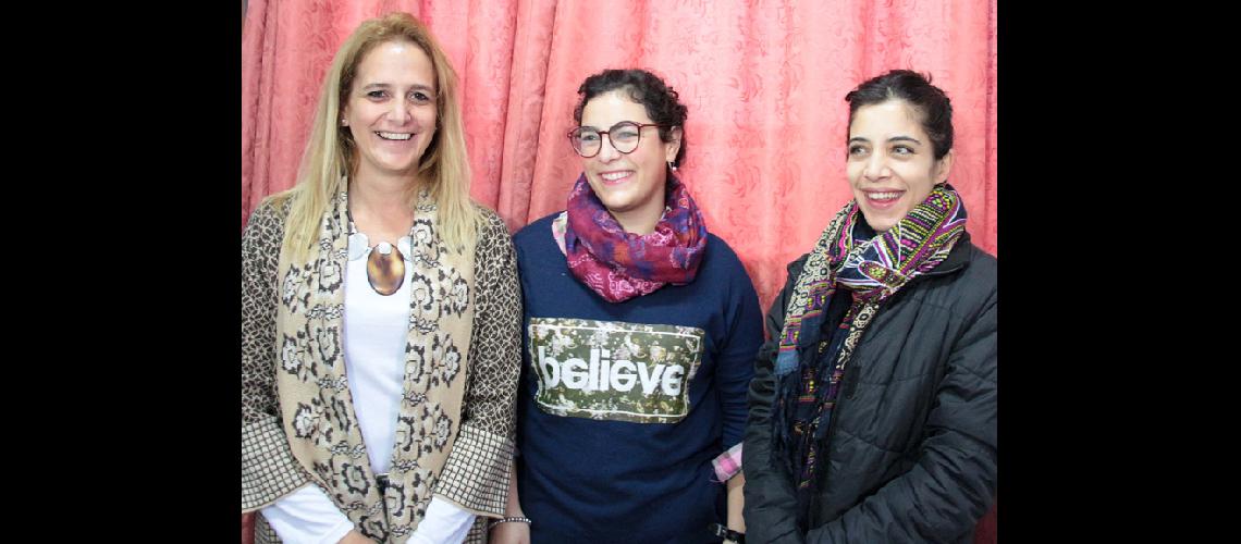 Dictaraacuten el taller  #147iquestQueacute es ser mujer#148