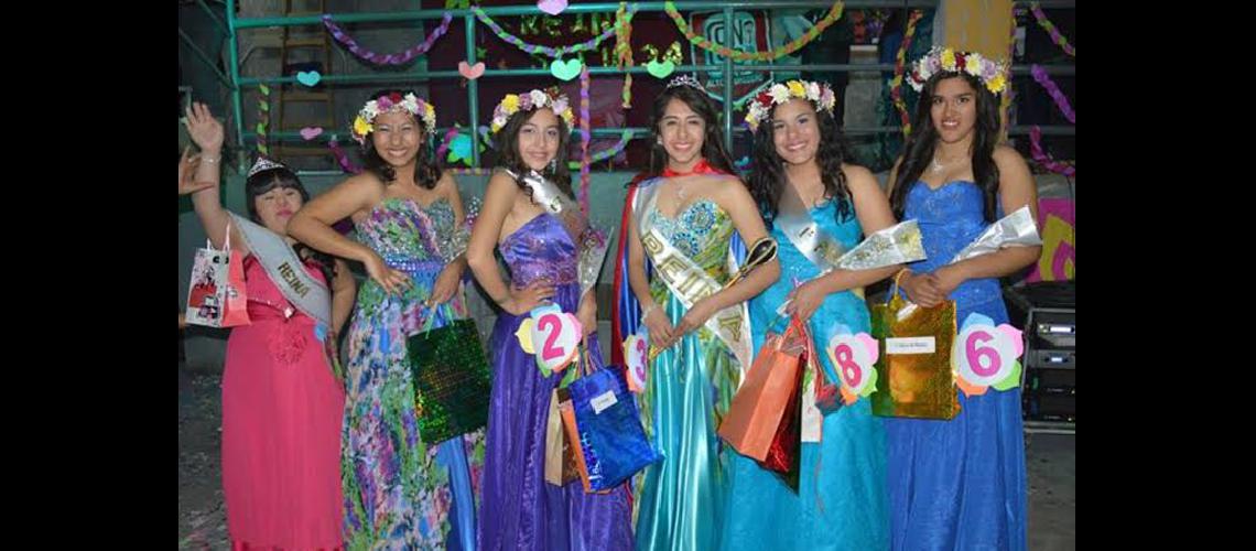 Camila Otaiza es la reina  del Secundario Ndeg34