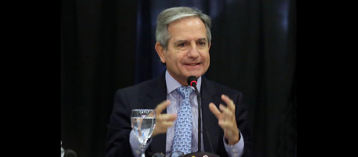 La mitad de despedidos del Estado eran ntildeoquis