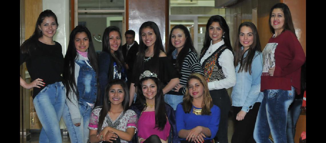 Noche de gala  eleccionaria en Palpalaacute