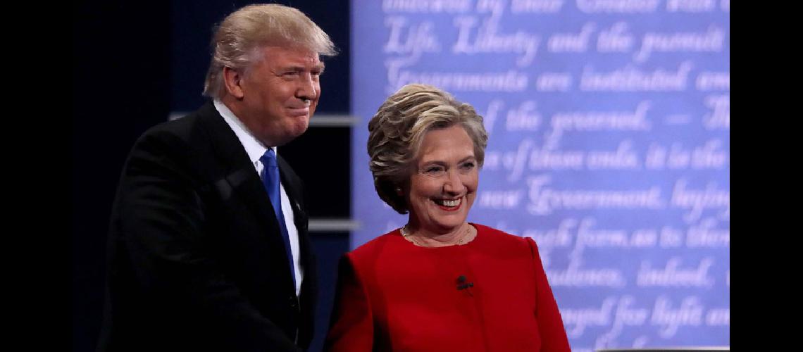 Clinton satisfecha tras el primer debate presidencial