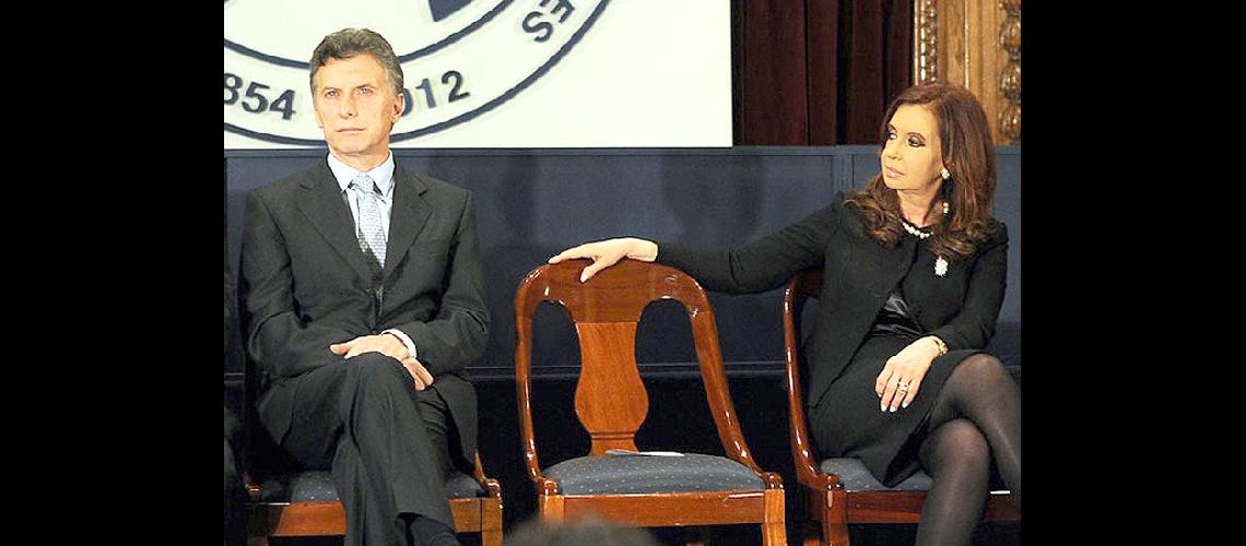  #147Intenta victimizarse frente a las denuncias que tiene#148
