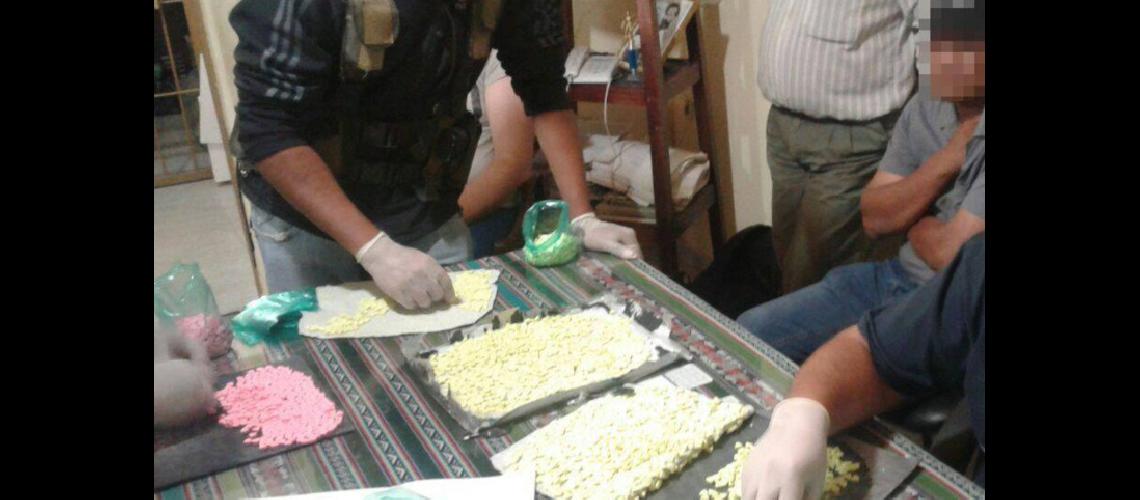 Gendarmeriacutea detuvo a sujeto con 6220 pastillas de metanfetamina