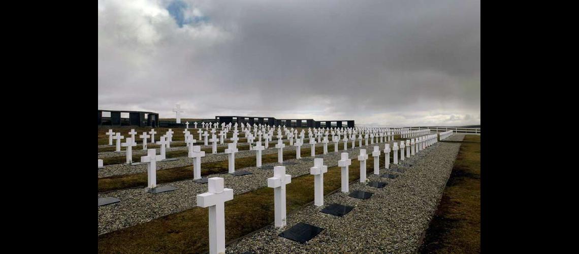 Crean equipo forense para identificar a los caiacutedos en Malvinas