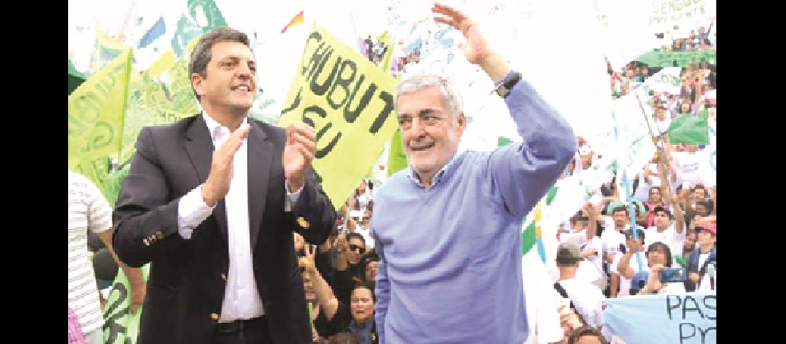 Mario Das Neves acusoacute al Gobierno de querer disciplinar con la chequera