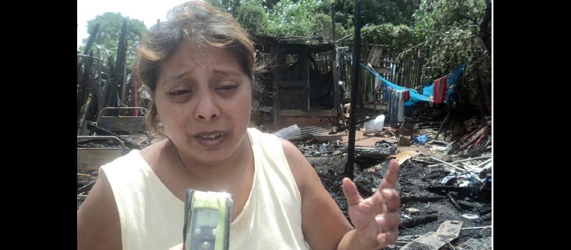 Una familia de Libertador padecioacute  la inundacioacuten y luego un incendio