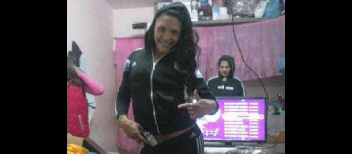 Posoacute con un #147arma#148 de fuego dentro del Penal