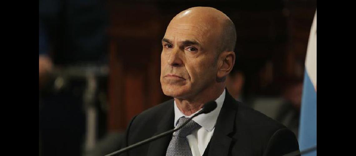 Carrioacute denuncioacute por un giro de 600 mil doacutelares al jefe de la AFI