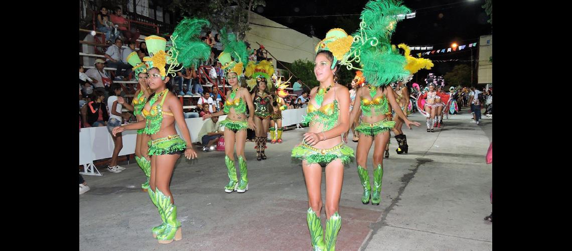 Comenzoacute la fiesta del carnaval en San Pedro
