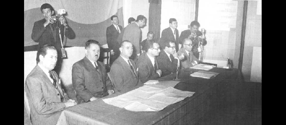 48 antildeos de Trayectoria y Liderazgo