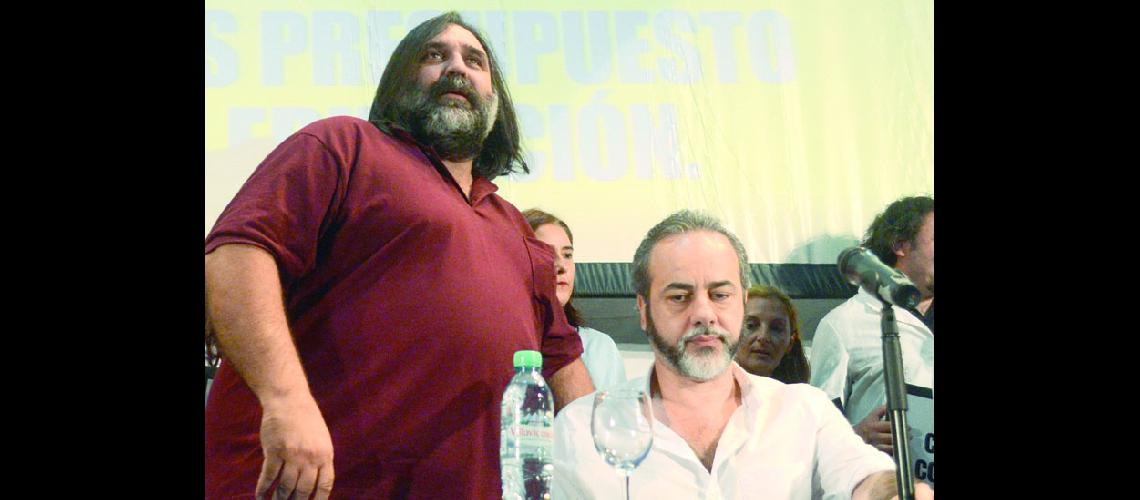 Docentes convocaraacuten a un paro el 6 de marzo