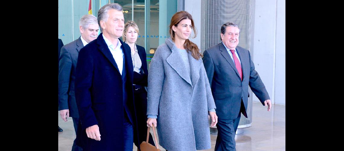 Macri inicia su primera visita de Estado a Espantildea