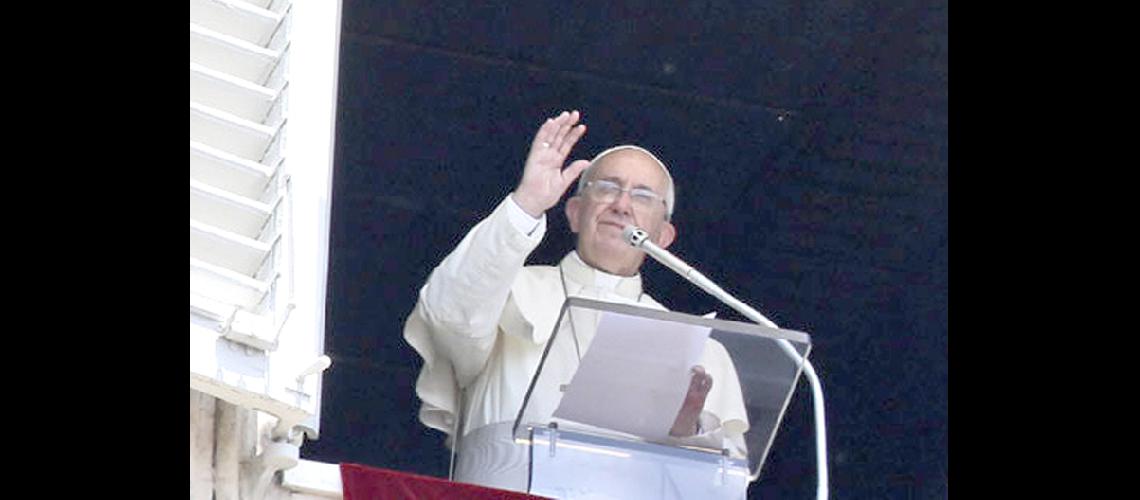 El Papa animoacute a catoacutelicos y  anglicanos #147a caminar juntos#148