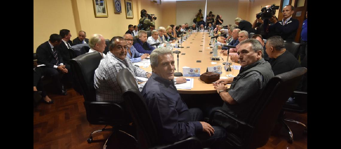 El Gobierno acusoacute a la CGT de #147desestabilizadores#148 