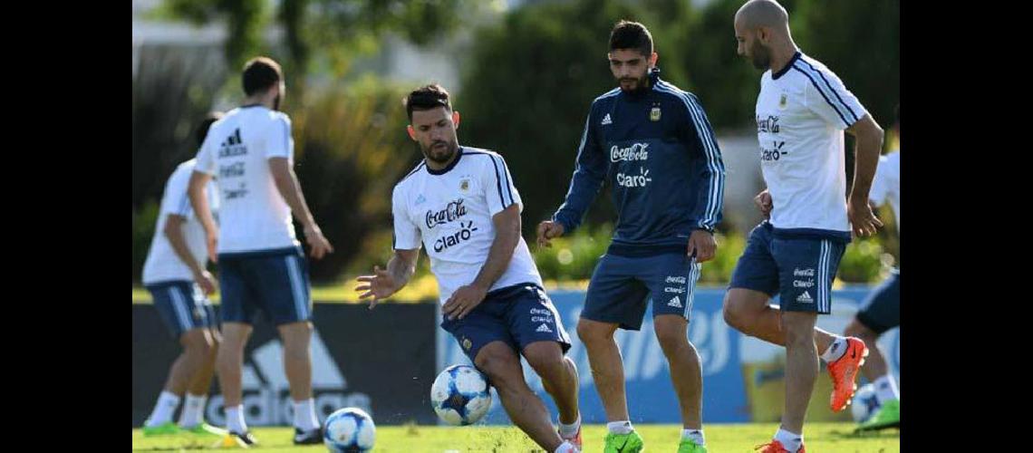 Argentina recibe a Chile  con la necesidad de ganar