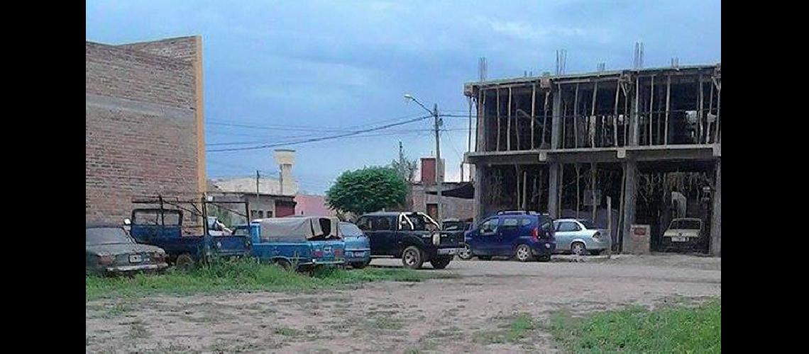 Uno de los gitanos detenidos estafoacute a familia de Santiago  