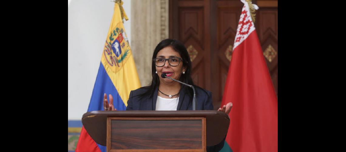 Venezuela inicia traacutemite de su salida de la OEA