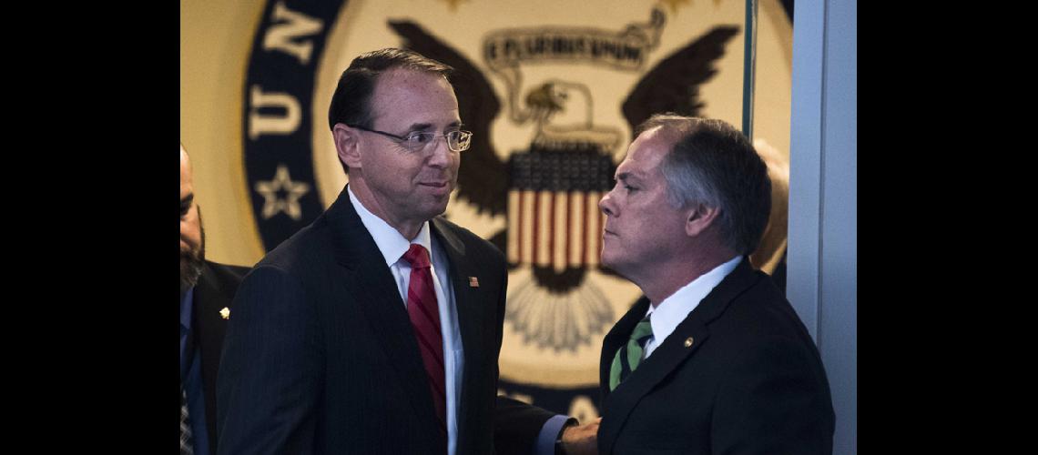 El FBI #147no permitiraacute#148  interferencias de Trump