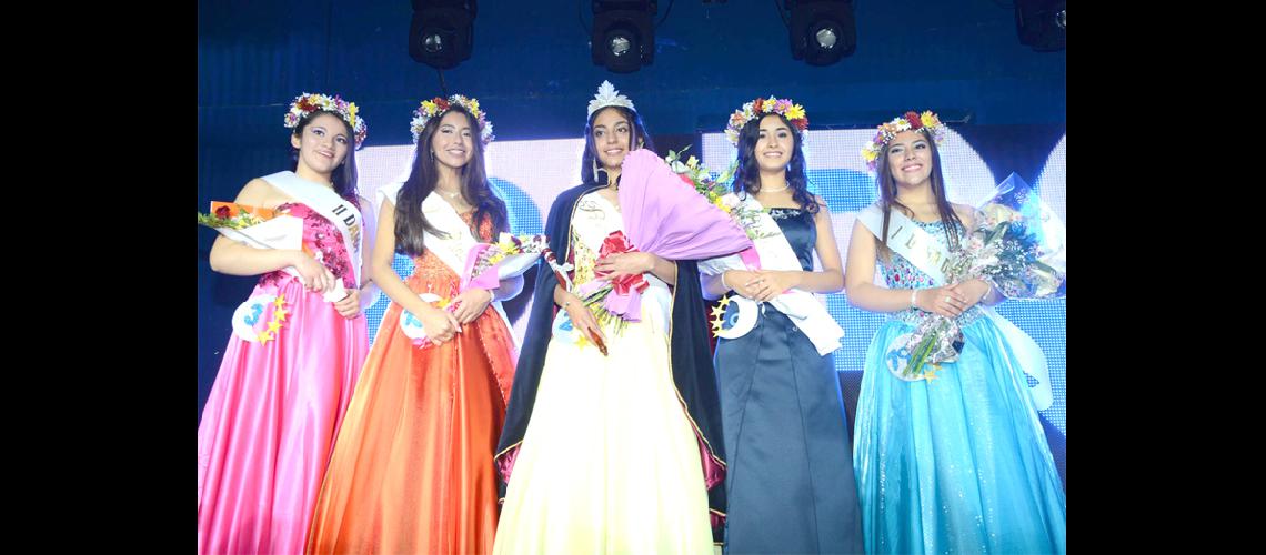 Baacuterbara Ferreyra  es la reina del  #147Provi 1#148