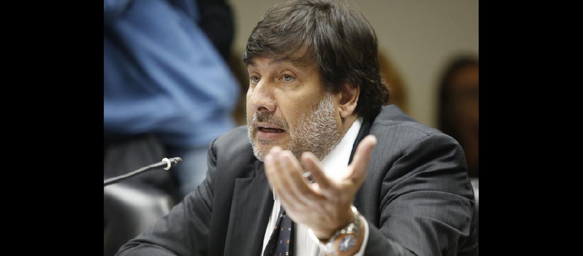 Aprobaron acusacioacuten contra  Freiler por #147mal desempentildeo#148