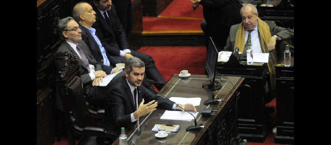 Duro cruce entre Pentildea el FpV y el massismo