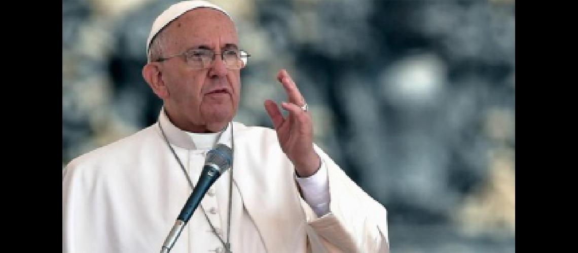 Francisco lamentoacute la sociedad quotcada vez maacutes desconfiadaquot de las grandes ciudades
