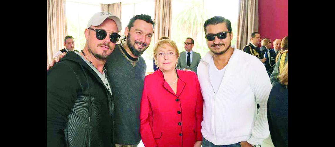 Los Tekis en el homenaje  a la gran Violeta Parra