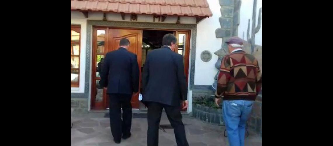Revisaron casas de Sala pero el juez auacuten no decidioacute