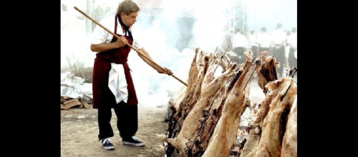 Termas de Riacuteo Hondo celebra el 63 aniversario de la ciudad