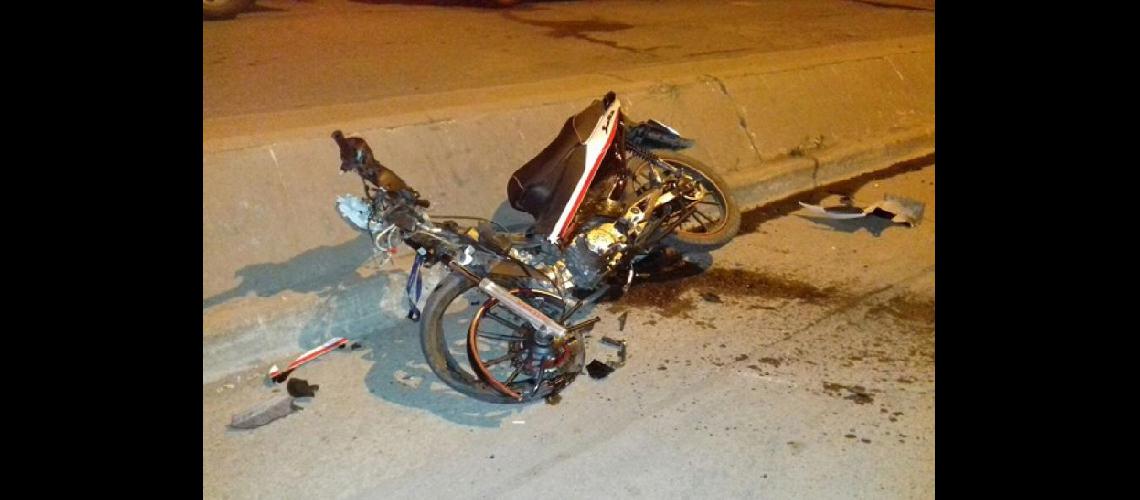 Criacutetico estado de una mujer accidentada 